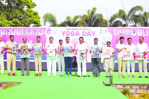 మాదక ద్రవ్యాల నిరోధానికి ప్రజా సహకారం అవసరం