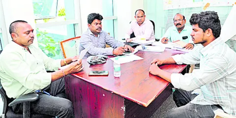 సీఆర్డీఏ జాబ్‌మేళాలో 110 మంది ఎంపిక 