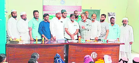సొసైటీ సేవలు అభినందనీయం 
