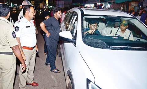 Man Action On Anantapur Traffic CI Venkatesh Nayak