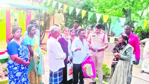 కోర్టు కానిస్టేబుల్‌పై ఫిర్యాదు