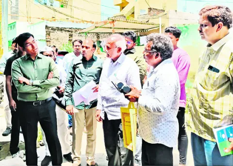 వృద్ధులకు ఇంటి వద్దనే బియ్యం