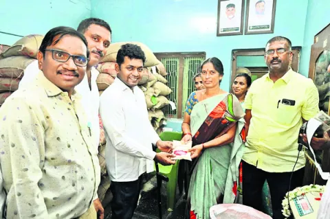 రేషన్‌ పంపిణీ పారదర్శకంగా జరగాలి 