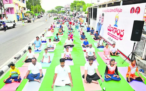 క్రీడాకారుల్లో శక్తి, యుక్తికి యోగా సరైన మార్గం 