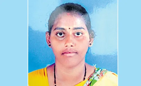 pregnant woman ends life in karimnagar