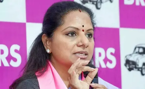BRS MLC Kavitha Serious On CM Revanth Reddy
