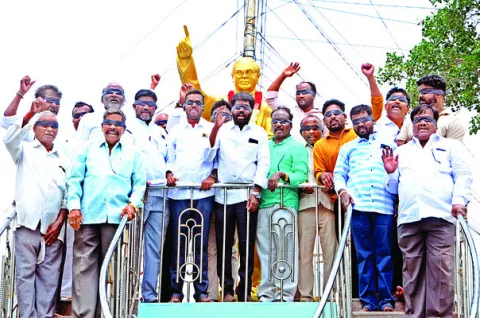 బాబుది ధృతరాష్ట్రుడి పాలన 