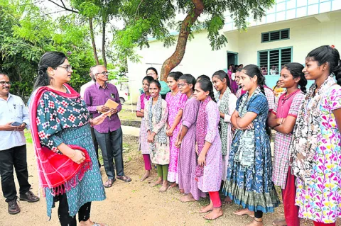 భూసమస్యల పరిష్కారానికి రెవెన్యూ సదస్సులు 