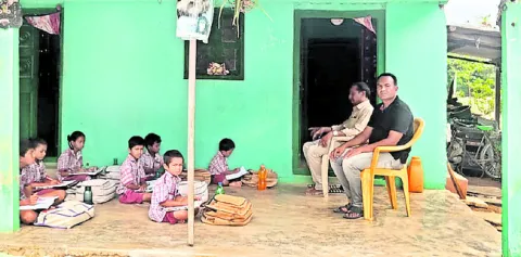అద్దె ఇంటిలో గేట్‌పల్లి పాఠశాల