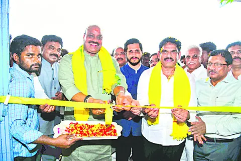 వ్యవసాయాధికారుల సూచనలు తప్పనిసరి 