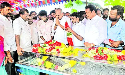 సింగయ్య కుటుంబానికి వైఎస్సార్‌ సీపీ అండ 