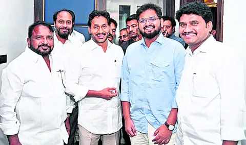 ●అధిన