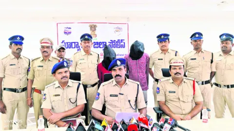 తాళం వేసిన ఇళ్లే టార్గెట్‌