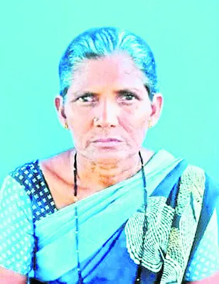 ద్విచక్ర వాహనం ఢీకొని మహిళ మృతి 
