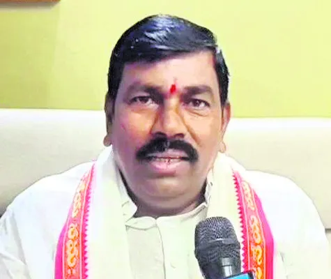 ప్రజల దృష్టి మళ్లించేందుకే అక్రమ అరెస్టులు