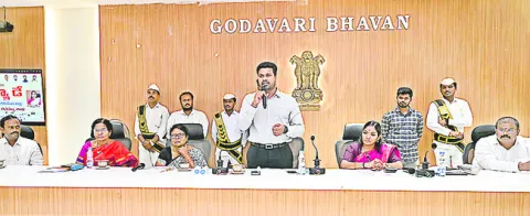 రెవెన్యూ శాఖ తల్లి లాంటిది
