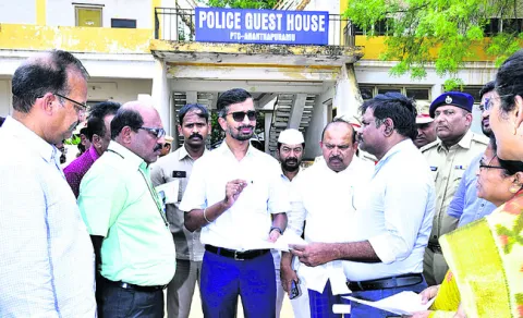 జిల్లా అంతటా శుక్రవారం ఉష్ణోగ్రతలు స్థిరంగా నమోదయ్యాయి.