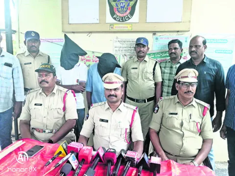 జల్సాల కోసం చోరీలు 