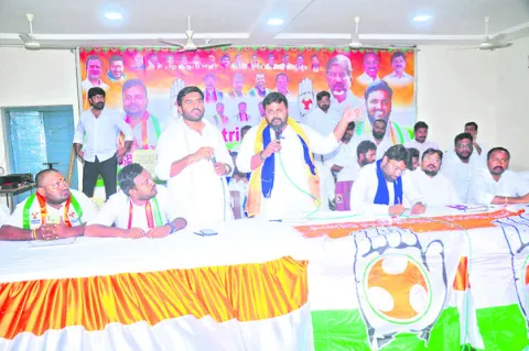 రాజకీయాల్లో యువత పాత్ర కీలకం