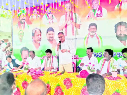 కాంగ్రెస్‌ను బలోపేతం చేయాలి