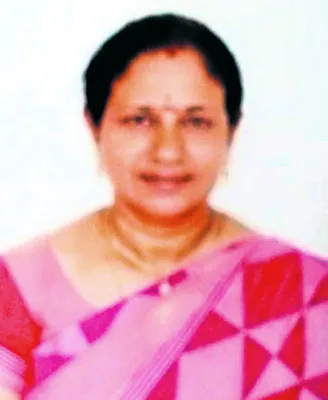   30 ఏళ్లుగా యోగా శిక్షణ 

