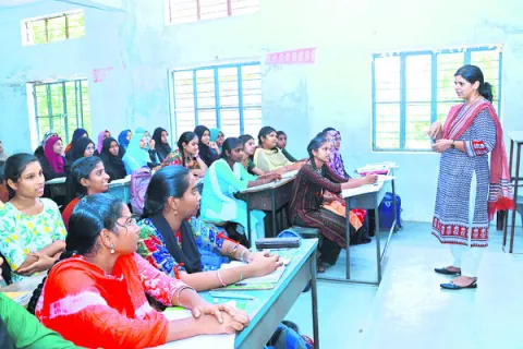 ఇంటర్‌లోనే లక్ష్యాన్ని ఎంచుకోవాలి