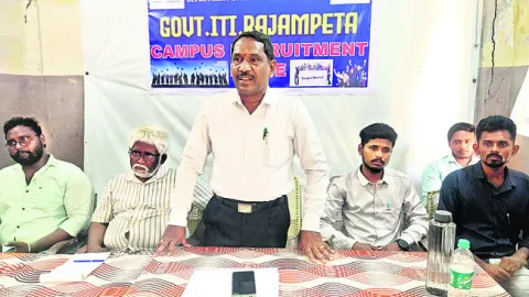తొలి అవకాశాన్ని వదులుకోవద్దు 