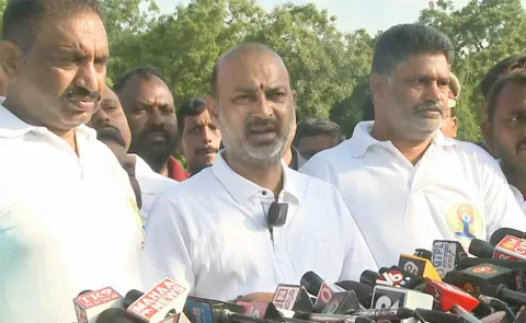 minister Bandi Sanjay Sensational Comments On Phone Tapping6