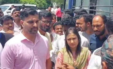 BRS MLA Kaushik Reddy Arrest Related Updates