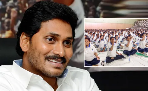 YS Jagan Extends Yoga Day Wishes1