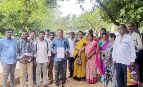 Huge Fraud In The Name Of Buy Back In Madhapur