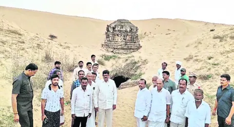 నాగలింగేశ్వర స్వామి ఆలయ పరిశీలన 