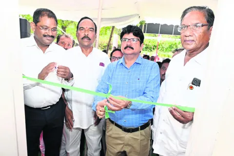 రెడ్‌క్రాస్‌ సేవలను గ్రామాలకు విస్తరించాలి