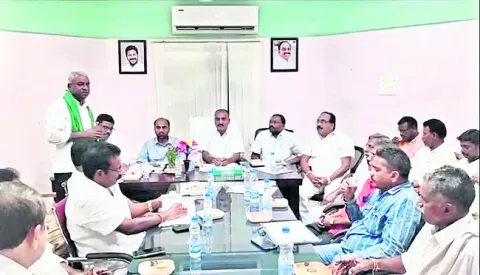 కార్మికుల రేట్లపై చర్చలు వాయిదా