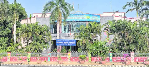 డివిజన్ల పునర్విభజనపై ఉత్కంఠ