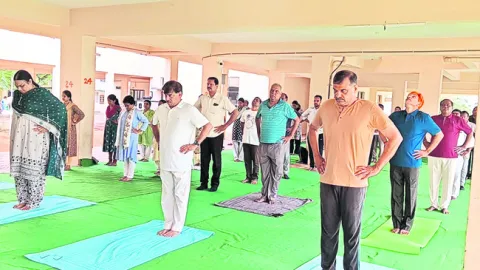 యోగాతో ఒత్తిడిని అధిగమిద్దాం 