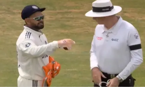 Rishabh Pant throws ball in anger after umpire declines ball change request3
