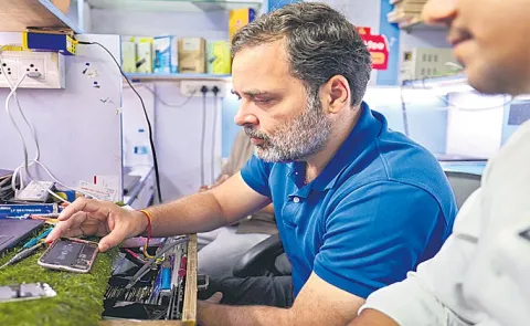 Rahul Gandhi calls Make in India a failures9