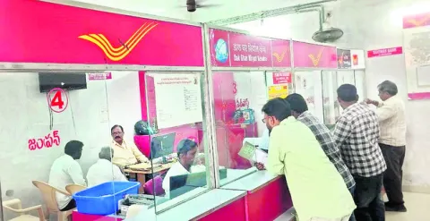 ఉపాధి కూలీల కషా్టలు