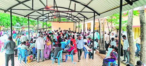 ఎంటీఎస్‌ టీచర్లపై కుట్ర 
