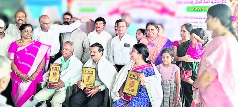 సడ్లపల్లె కథా పురస్కారాల ప్రదానం 
