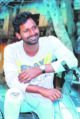 పురుగు మందు తాగి.. బస్సు కింద పడి 