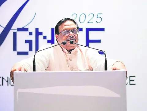 సమాజానికి ఉపయోగపడేలా చదవాలి 

