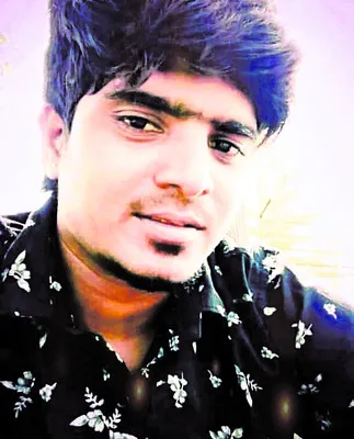 ప్రైవేట్‌ సర్వేయర్‌ దారుణ హత్య