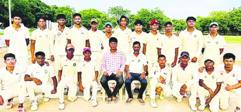 అండర్‌–19 క్రికెట్‌ జట్టు ఎంపిక