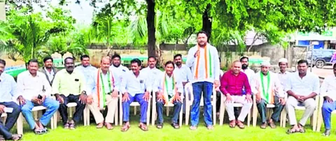 ‘ఎమ్మెల్యే కౌశిక్‌రెడ్డి క్షమాపణ చెప్పాలి’