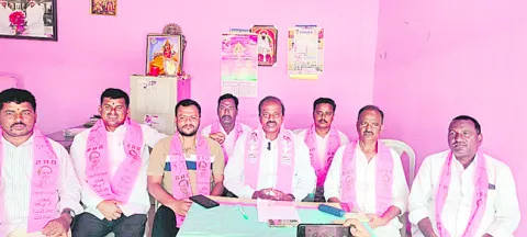 స్థానిక ఎన్నికల కోసమే హడావిడి 