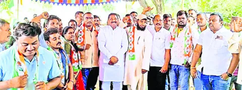 పథకాలకు ఆకర్షితులై కాంగ్రెస్‌లో చేరికలు