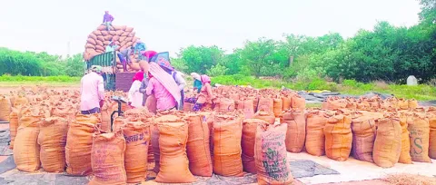 ‘బోనస్‌’ కోసం రైతుల నిరీక్షణ