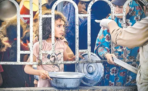 Human-made hunger crisis in Gaza says UNRWA senior official explains7